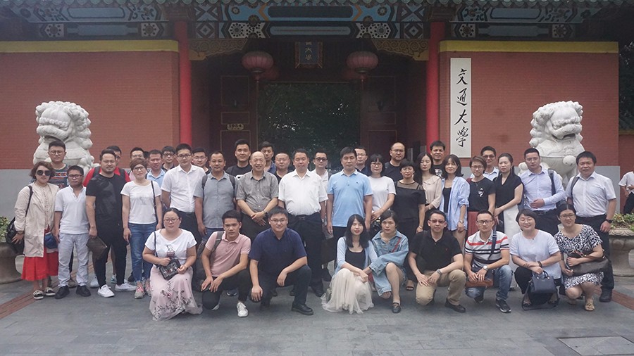 如何走出人生的框，姜老師在交通大學，為大家揭曉