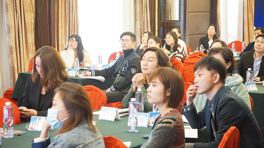 《互聯(lián)網(wǎng)創(chuàng)新思維與經(jīng)營創(chuàng)新》
