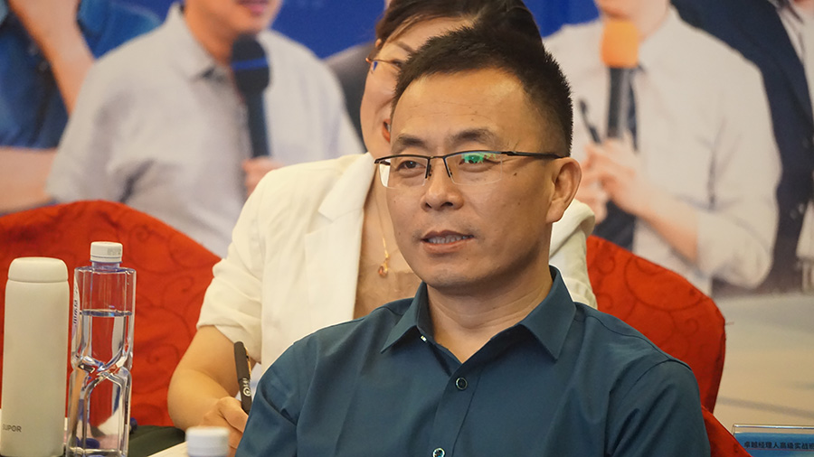 一個看不懂財務報表，不能進行企業分析的人是不能對本企業做出正確的經營決策的